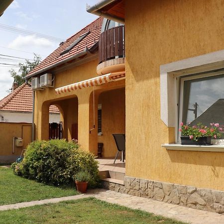 B6 Apartman Veszprém Exteriér fotografie