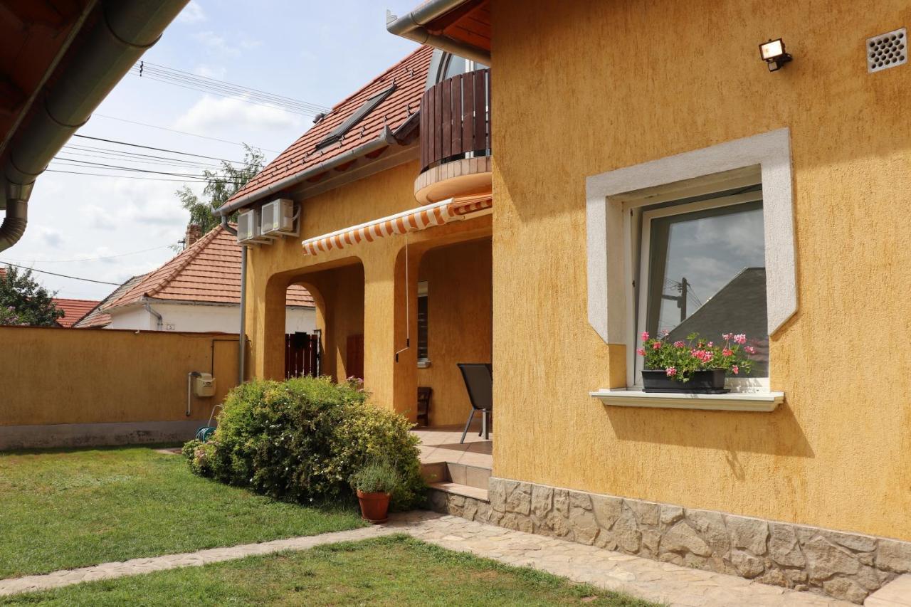 B6 Apartman Veszprém Exteriér fotografie