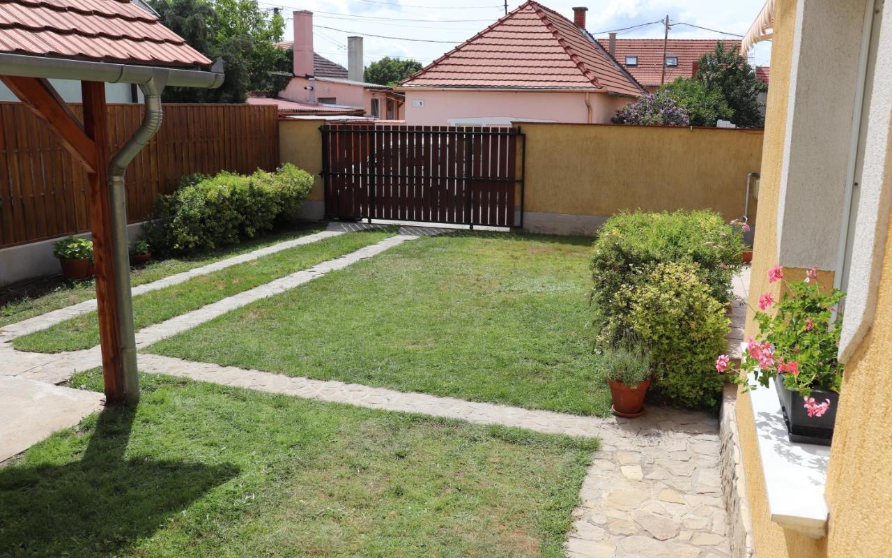 B6 Apartman Veszprém Exteriér fotografie